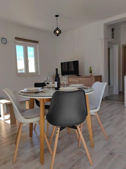 Apartment Marija, New 1Bd Apt With Free Parking Split Zewnętrze zdjęcie